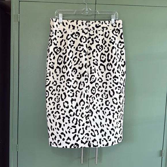 NWT Ann Taylor White Black Animal Print Midi Pencil Skirt Sz 8 - Picture 5 of 8